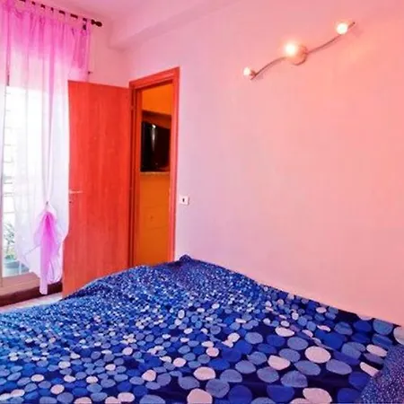 Julia's Domus Apartament Rzym