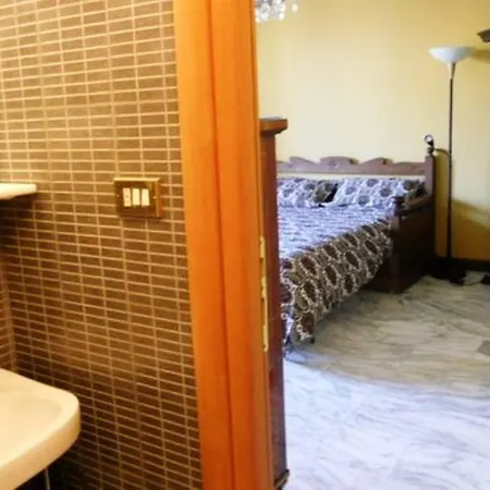 Julia's Domus Apartament *